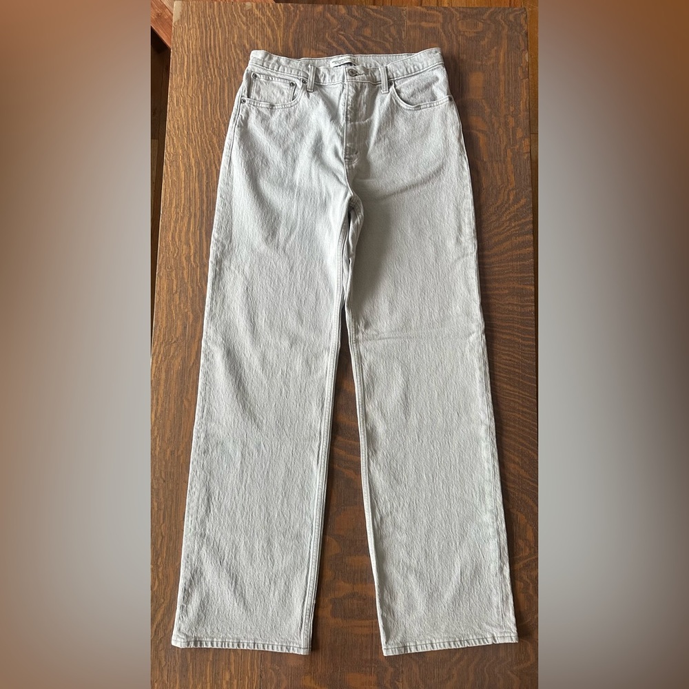Abercrombie 90’s Relaxed Jean High Rise 29 / 8L long gray